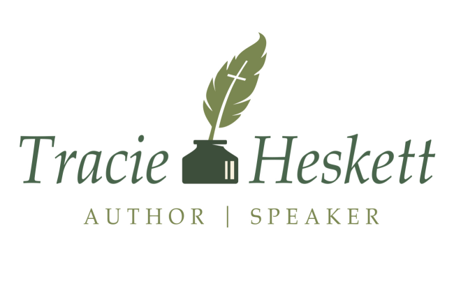 Tracie Heskett logo | Designed by the team at BloggingBistro.com